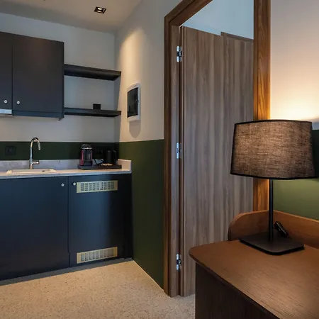 Evripidou 7 - Mediterranean Apartahotel