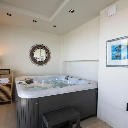 Apartahotel Evripidou 7 - Mediterranean 4*