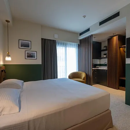 Evripidou 7 - Mediterranean Aparthotel 4*
