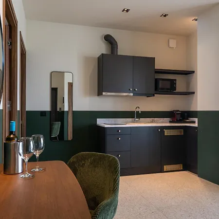Evripidou 7 - Mediterranean Apart-hotel 4*