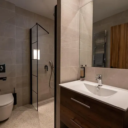 Evripidou 7 - Mediterranean 卡拉马塔