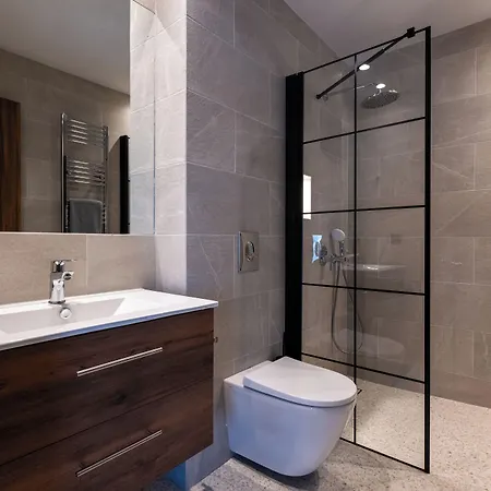 Evripidou 7 - Mediterranean Aparthotel 4*