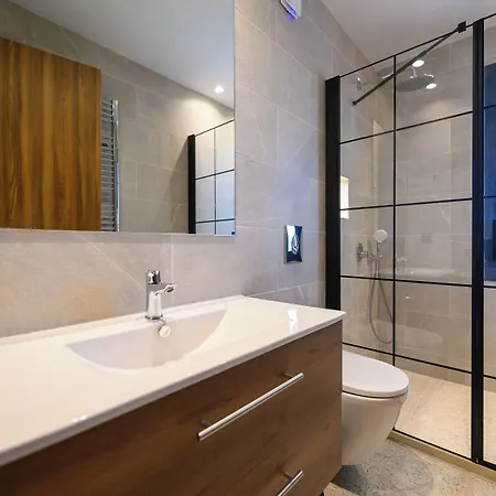 Evripidou 7 - Mediterranean Aparthotel 4*