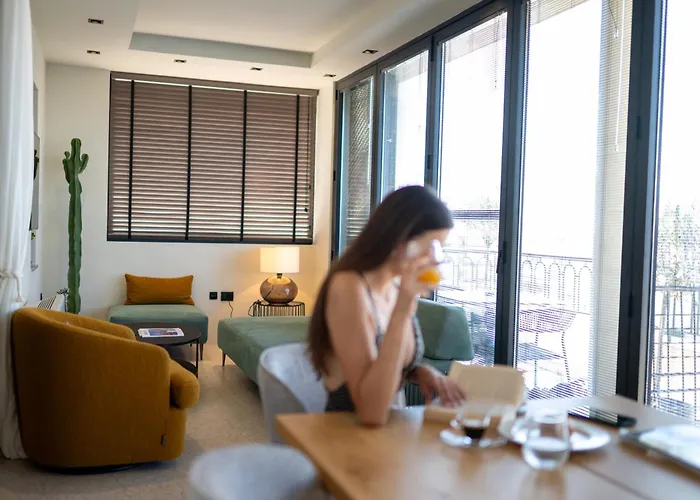 Evripidou 7 - Mediterranean Aparthotel Kalamáta