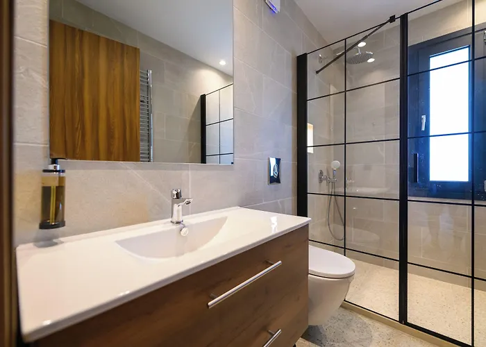 Evripidou 7 - Mediterranean Aparthotel 4*